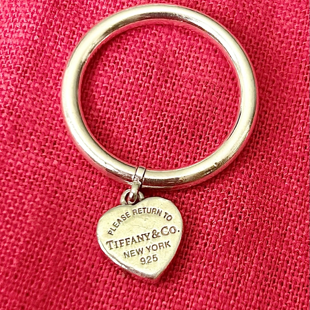 Tiffany’s Heart dangle ring